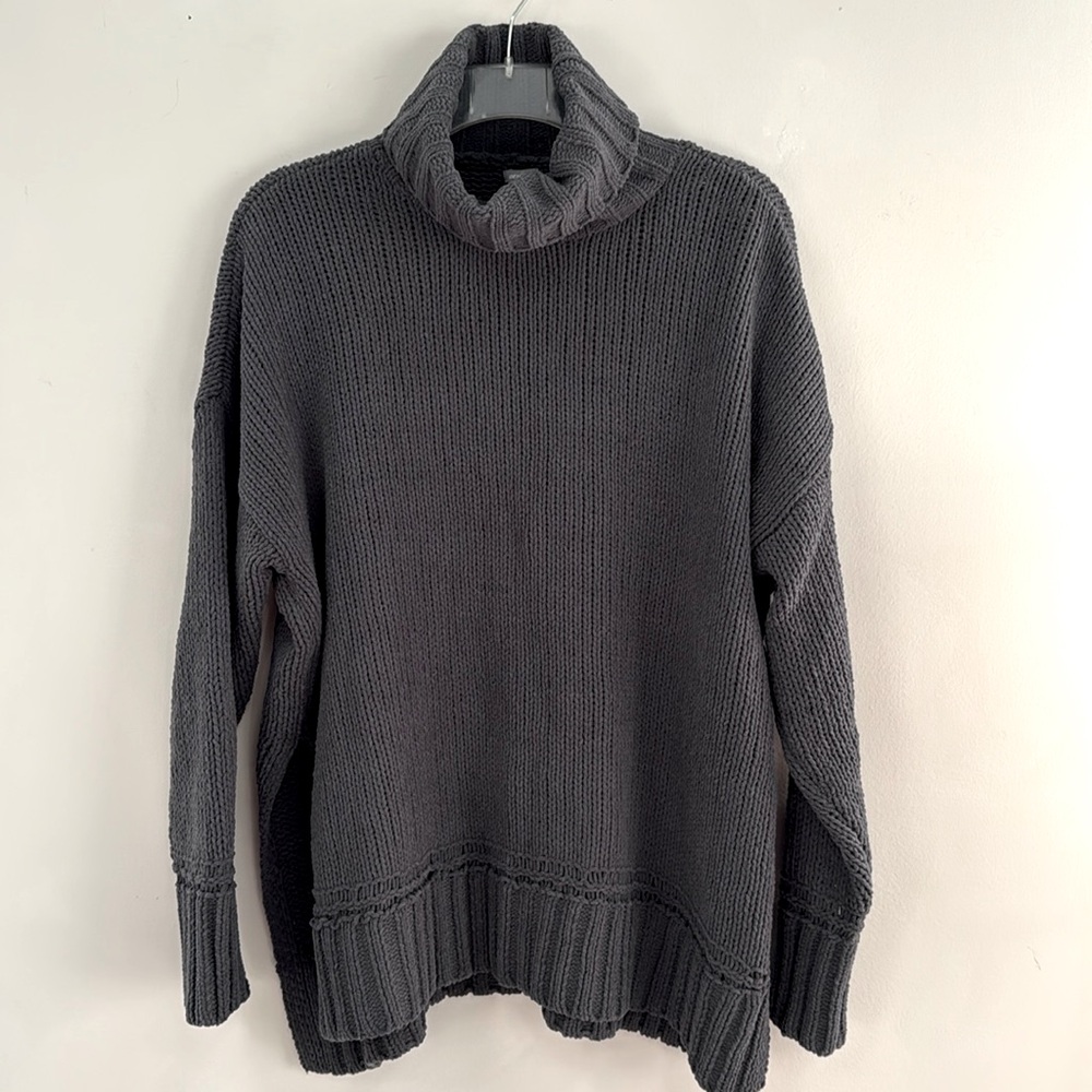 Aerie Chenille Turtleneck Sweater Dark Charcoal - Size S - Excellent Condition